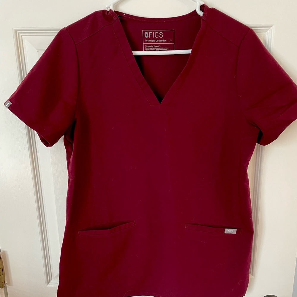 Figs Burgundy Casma Top